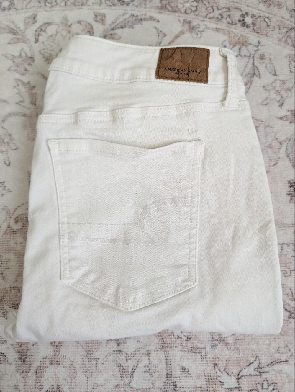 American Eagle Next Level Stretch White Jeggings Women's Size 12 Regular